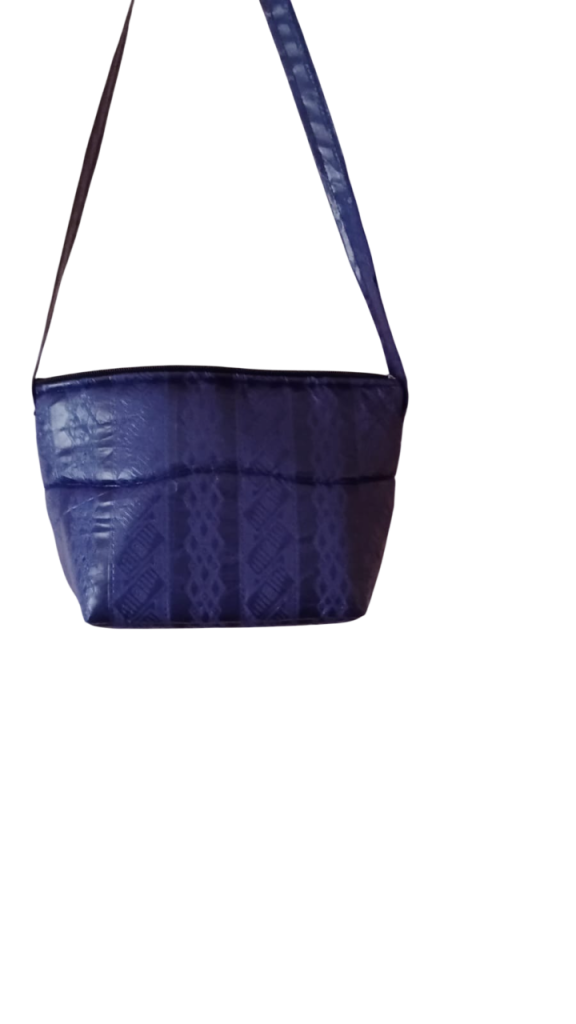 👜 Perfect For: The Office: Adding a splash of personality to professional wear. The Weekend: The perfect companion for farmers' markets or brunch. The Gift: The ideal "wow" present for the woman who loves culture and style. Don’t just carry a bag—carry a conversation.