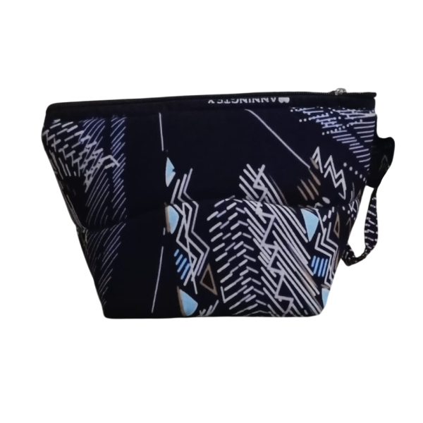 👜 Perfect For: The Office: Adding a splash of personality to professional wear. The Weekend: The perfect companion for farmers' markets or brunch. The Gift: The ideal "wow" present for the woman who loves culture and style. Don’t just carry a bag—carry a conversation.